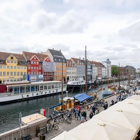 Chic Apartment In Vibrant Area By Copenhagen Canals-2